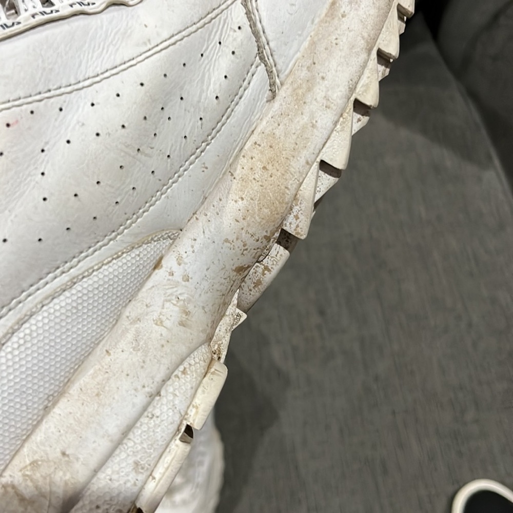 Filas - Picture 3 of 4